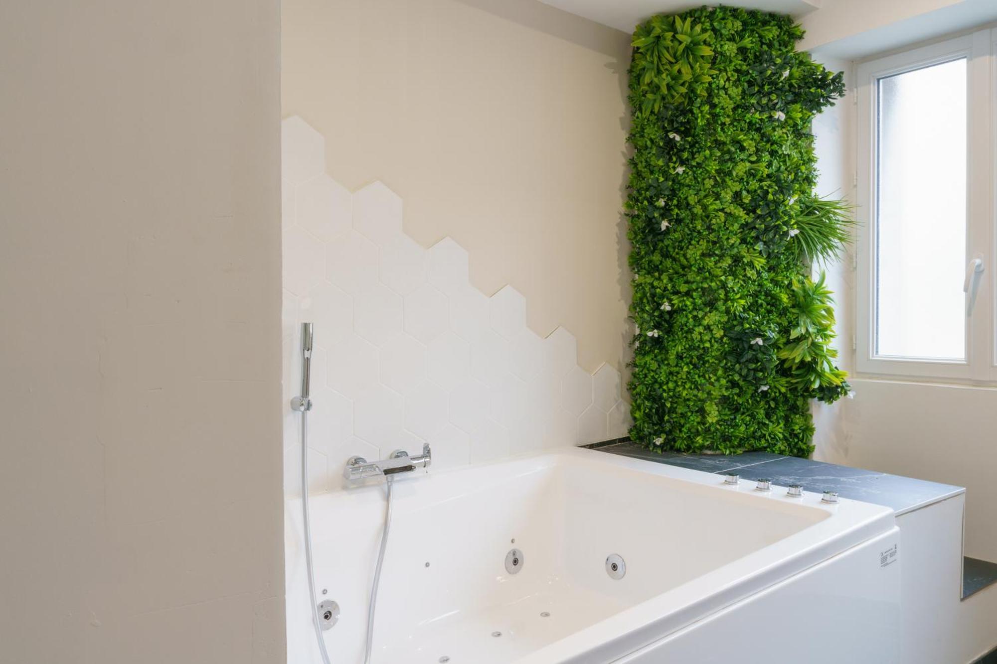 L'Evasion Amboise, Sauna Jacuzzi Exterior foto